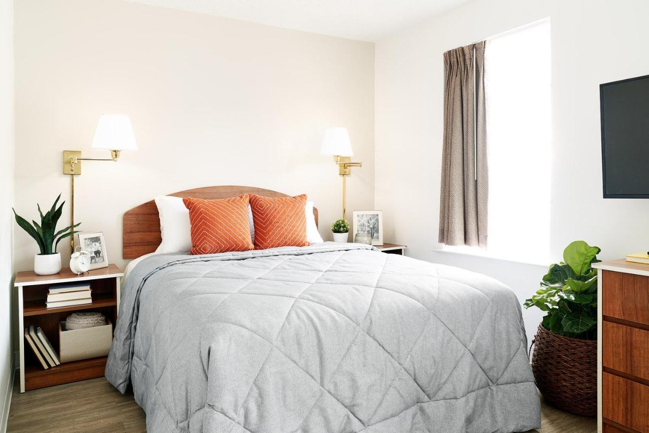Intown Suites Extended Stay San Antonio Tx - Airport Buitenkant foto